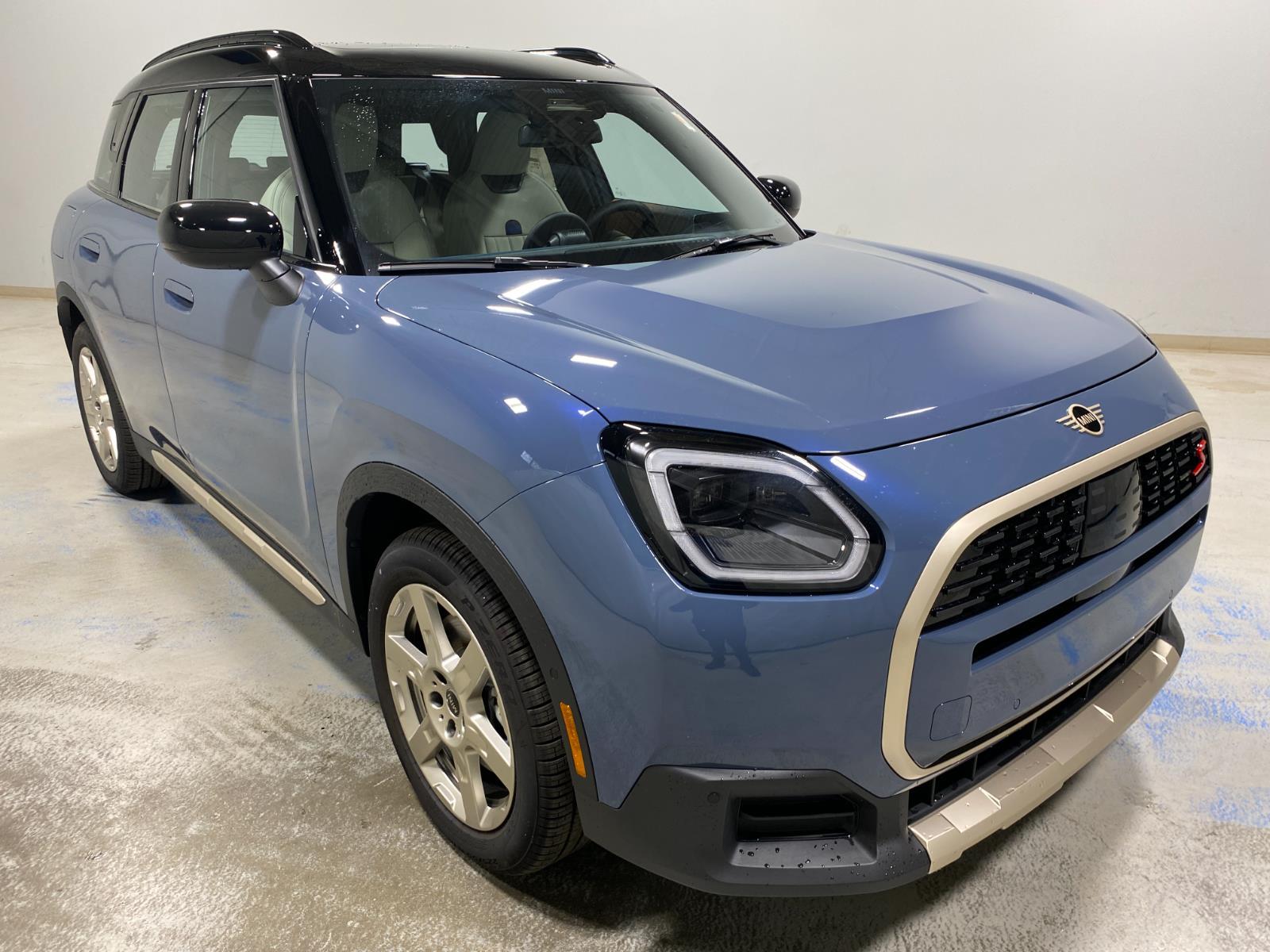 2026 Mini Countryman ALL4 Signature photo 4