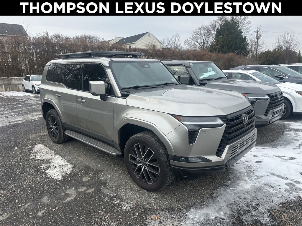 2024 Lexus GX Premium's photo