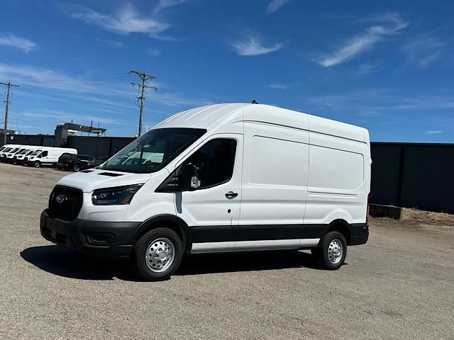 2024 Ford Transit photo 2