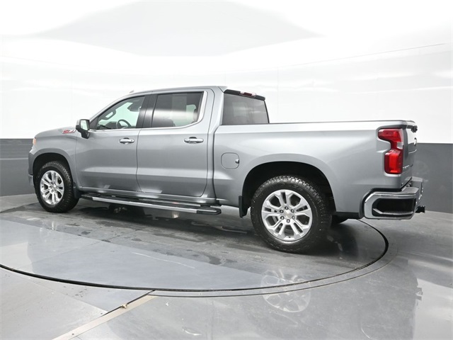 2024 Chevrolet Silverado 1500 LTZ photo 3