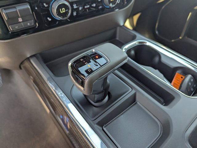 2025 Chevrolet Silverado 1500 LT photo 23