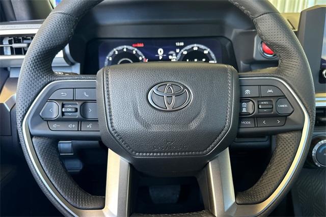 2025 Toyota Tacoma TRD Off-Road 4x4 Double Cab photo 25
