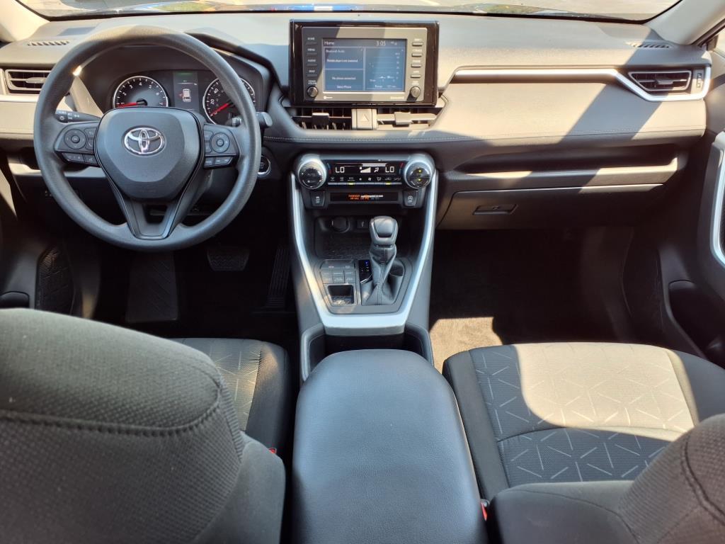 2022 Toyota RAV4 XLE photo 11