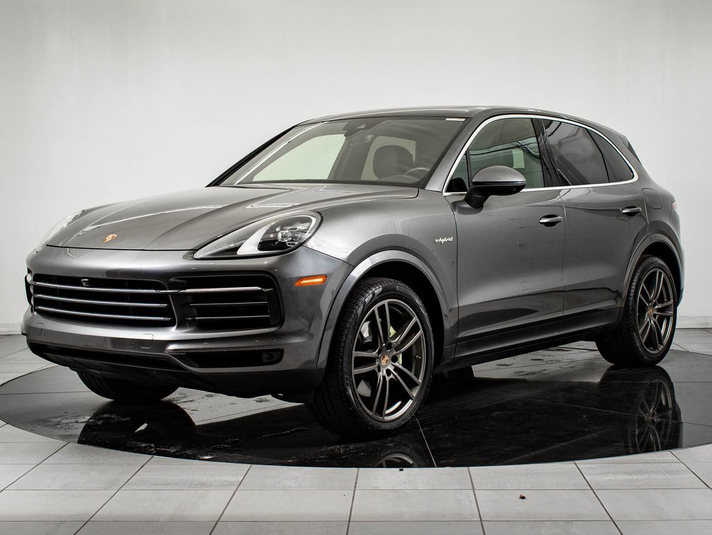 2022 Porsche Cayenne E-Hybrid's photo