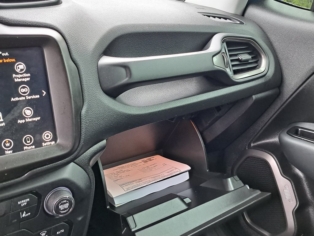 2022 Jeep Renegade Latitude photo 18