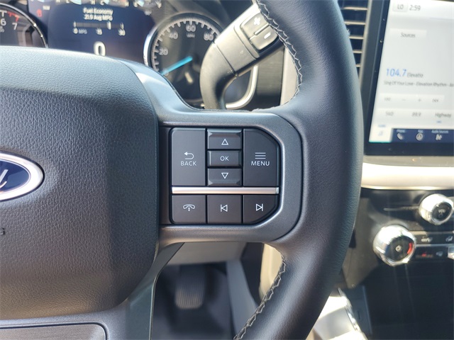 2023 Ford F-150 XLT photo 17