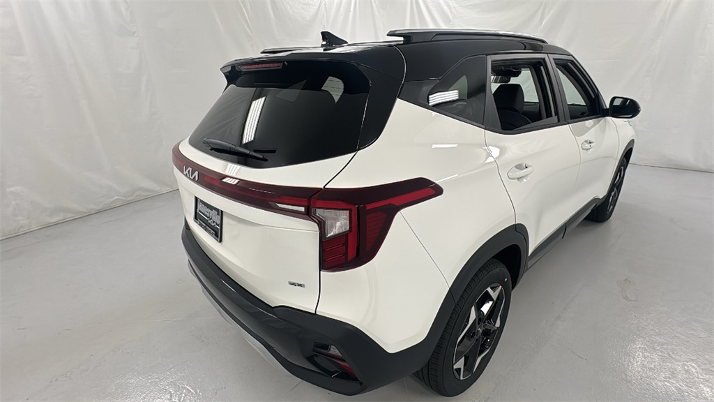 2026 Kia Seltos S photo 3