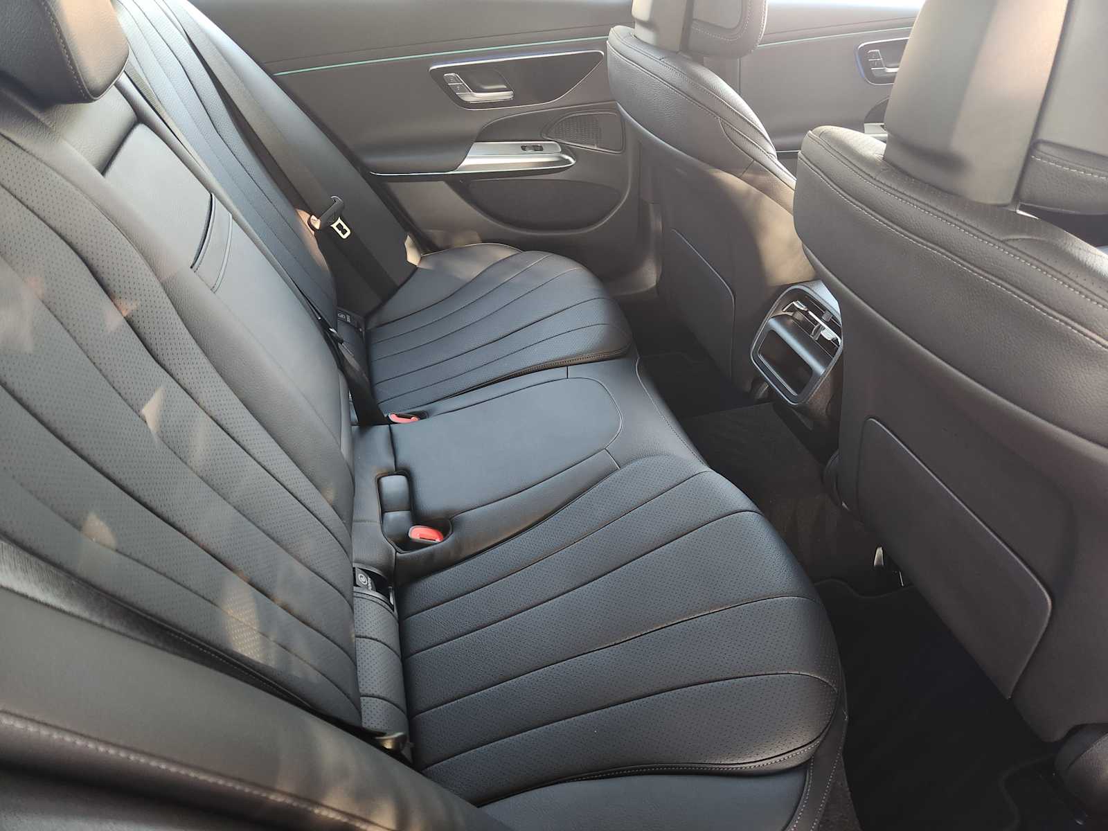 2025 Mercedes Benz E 350 photo 25