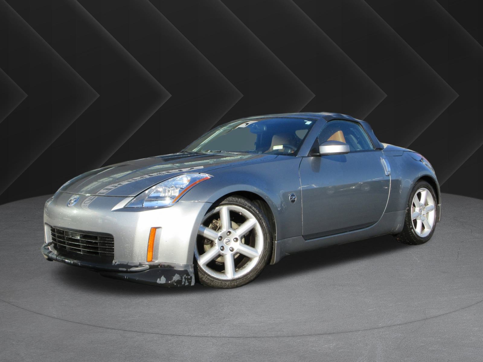 2005 Nissan 350Z Roadster Touring's photo