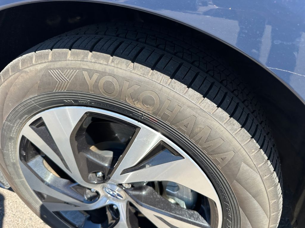 2025 Subaru Legacy Premium photo 21
