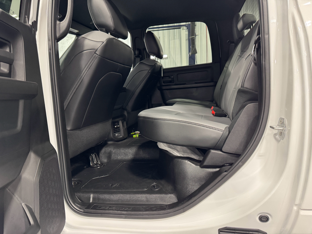 2025 Ram 3500 Tradesman photo 21