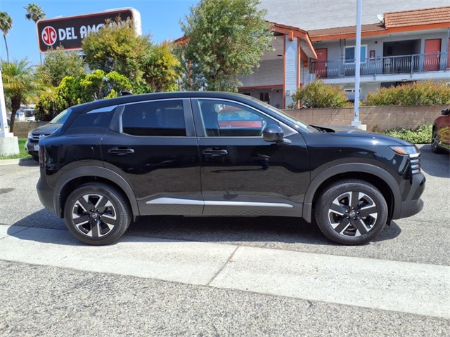 2025 Nissan Kicks SV photo 3