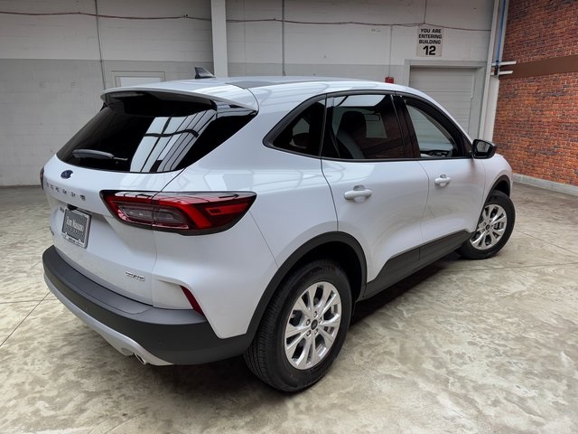 2025 Ford Escape Active photo 5