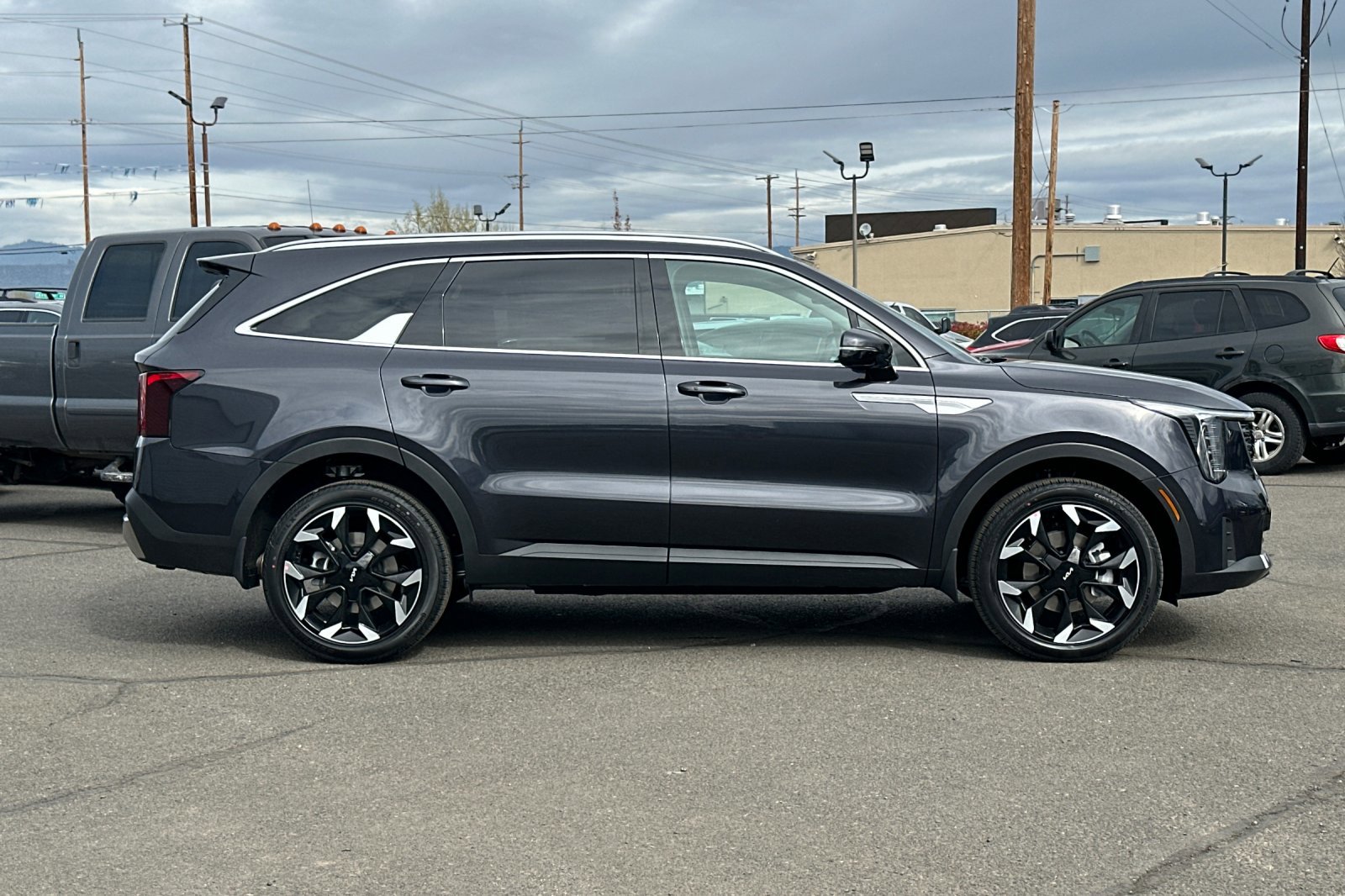 2025 Kia Sorento EX photo 2