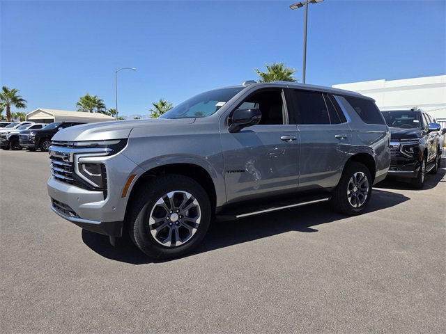 2025 Chevrolet Tahoe LT photo 2