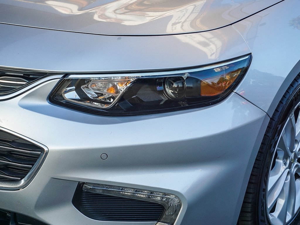 2017 Chevrolet Malibu 1LT photo 5