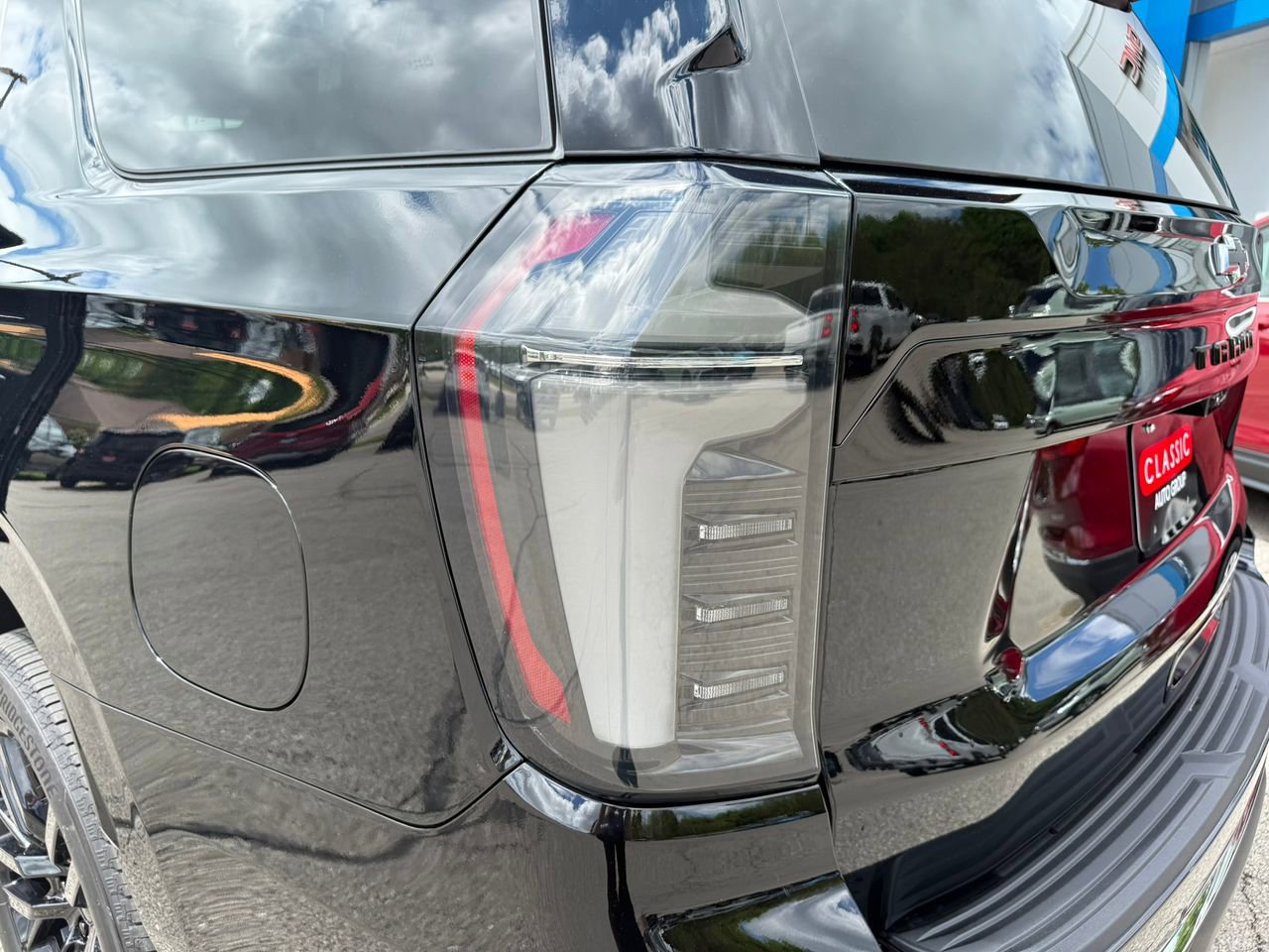 2025 Chevrolet Tahoe Premier photo 40