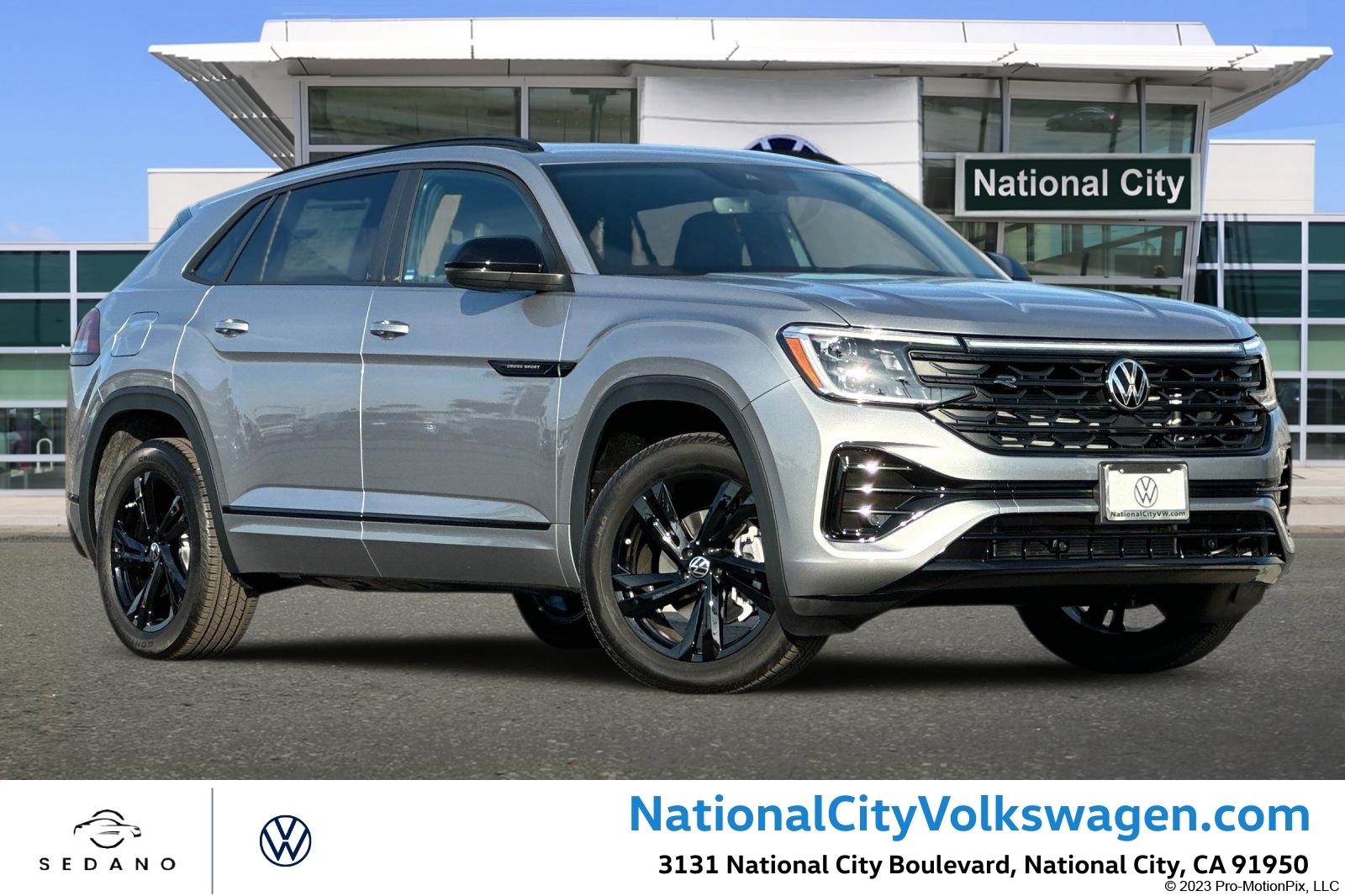 2025 Volkswagen Atlas Cross Sport SEL R-LINE's photo