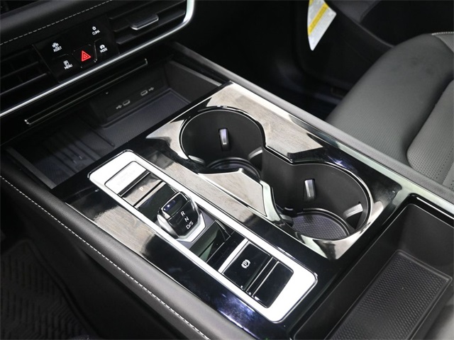 2025 Volkswagen Atlas SEL photo 23