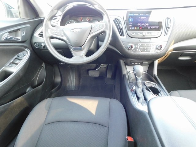2024 Chevrolet Malibu 1LT photo 13