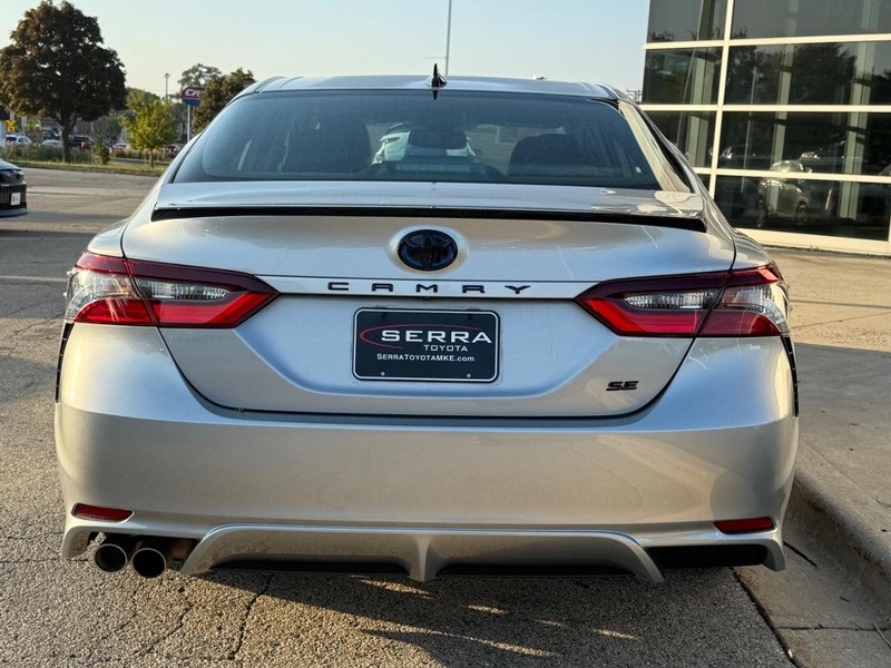 2022 Toyota Camry Hybrid photo 4