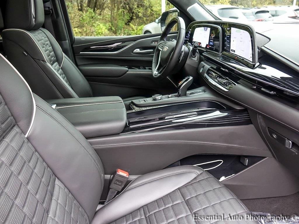 2024 CADILLAC ESCALADE - Image 29