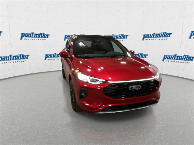 2026 Ford Escape ST-Line Elite photo 4