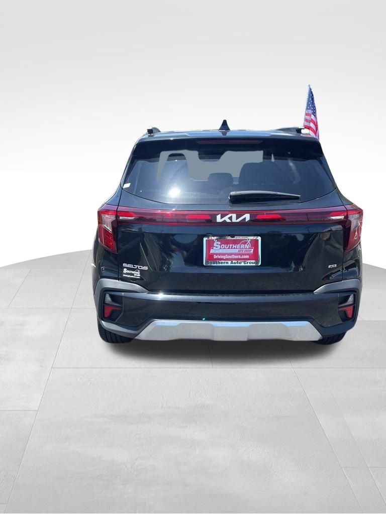 2024 Kia Seltos SX photo 5