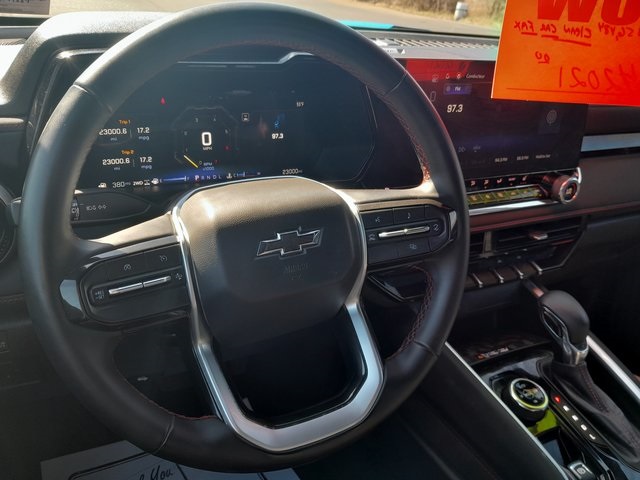 2024 Chevrolet Colorado Z71 photo 11
