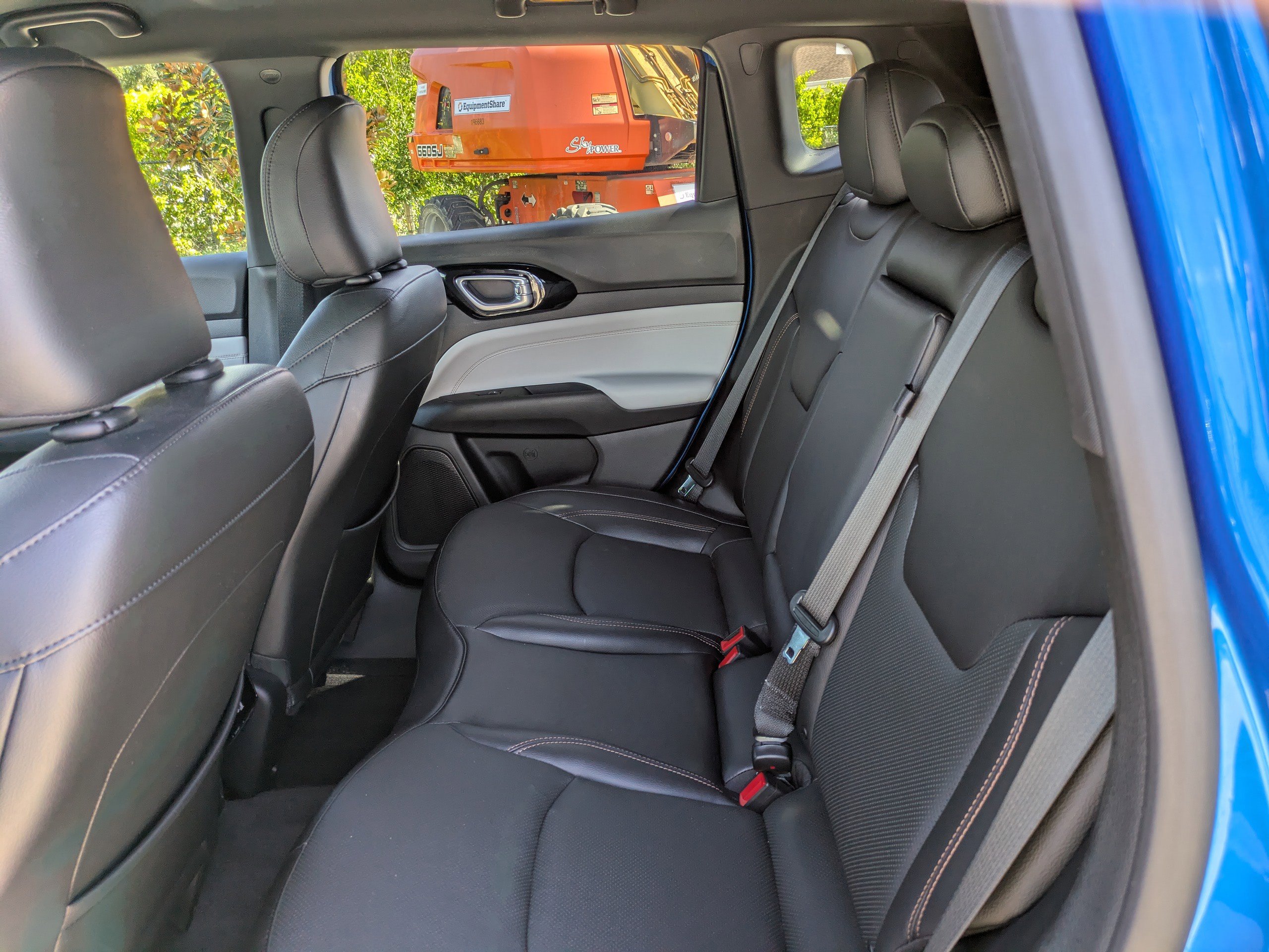 2023 Jeep Compass Limited photo 13