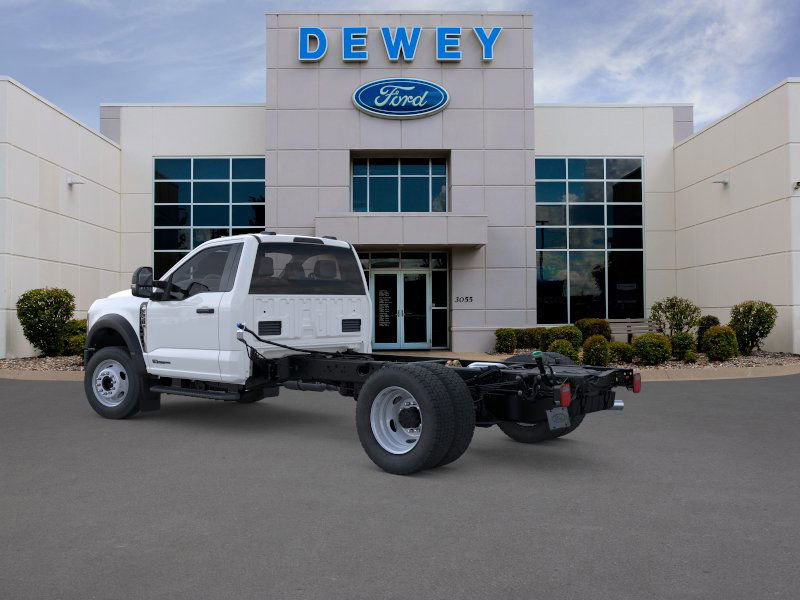 2025 Ford F-550 XL photo 4
