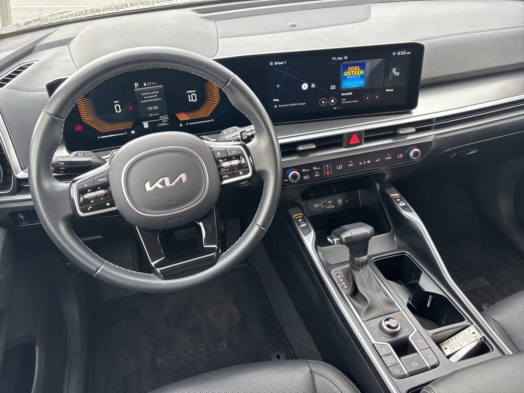 2024 Kia Sorento S photo 14