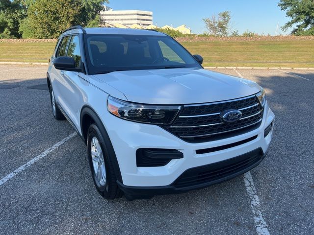 2022 Ford Explorer XLT's photo