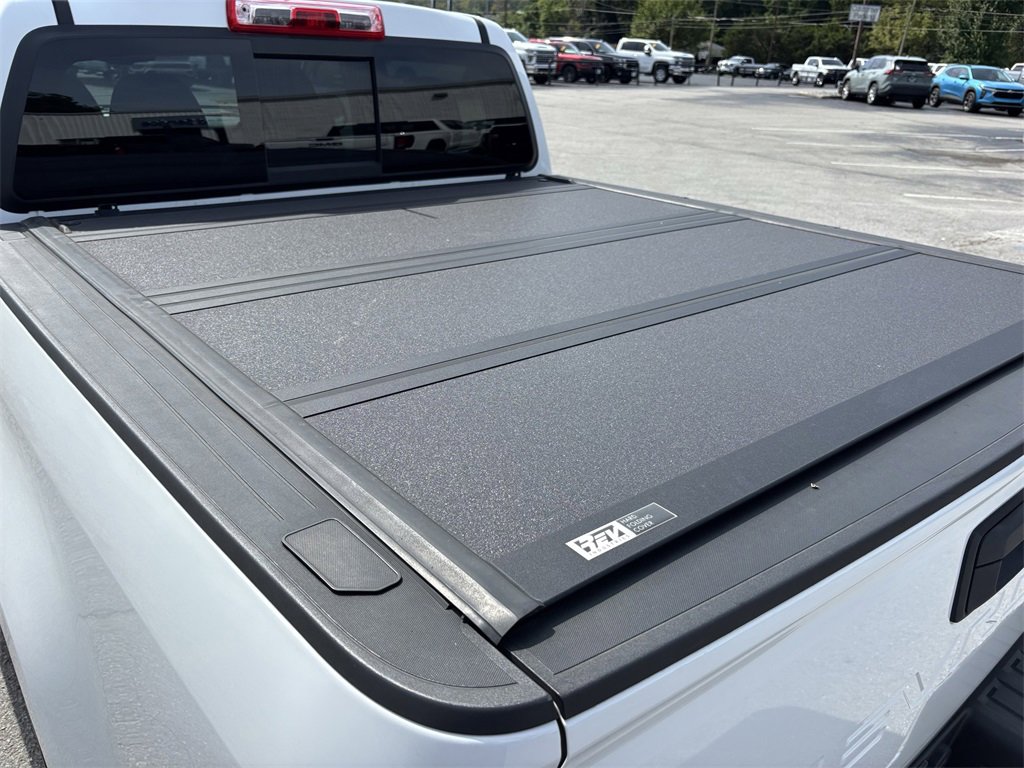 2022 Chevrolet Colorado LT photo 12