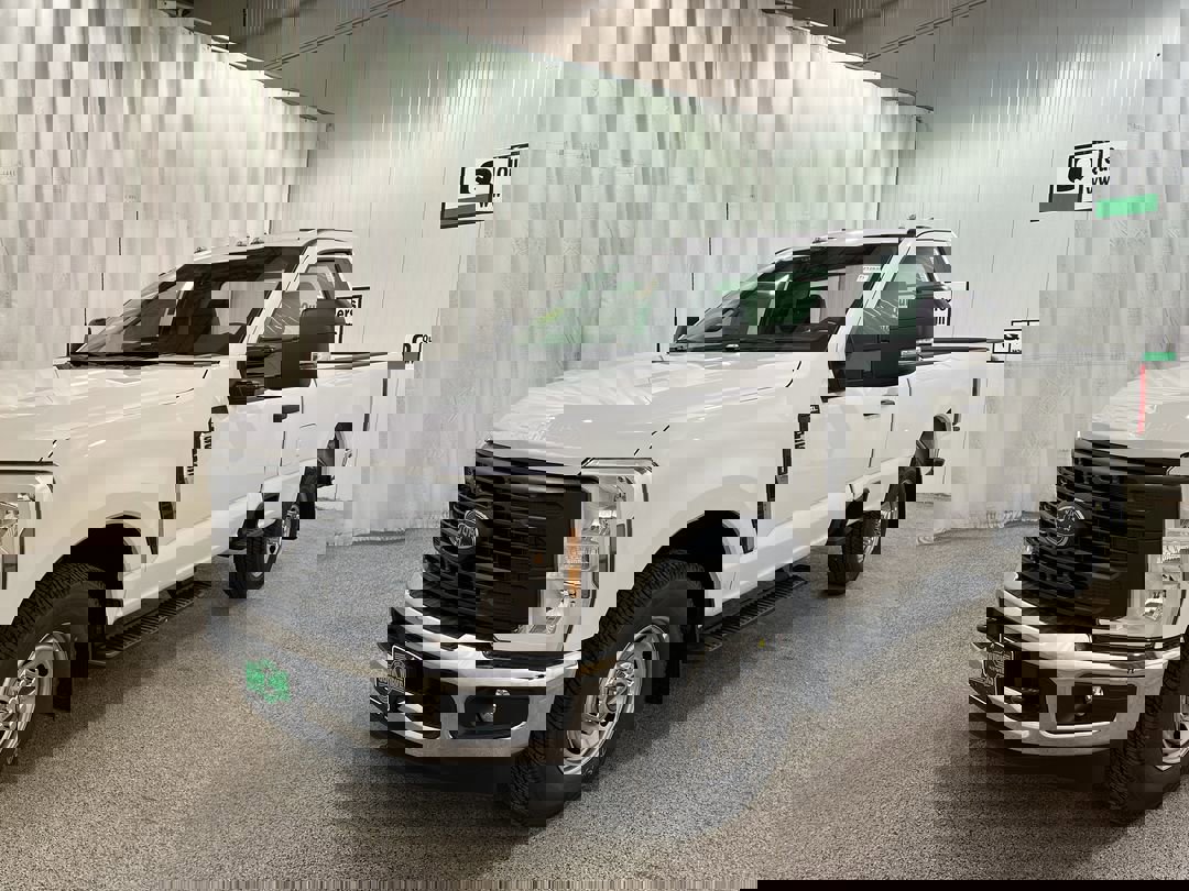 2025 Ford F-250 XL photo 4