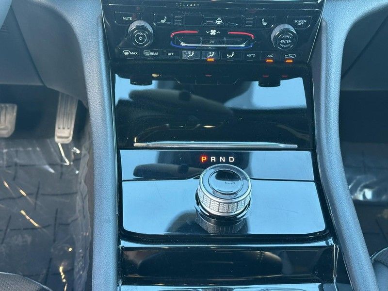 2023 Jeep Grand Cherokee Altitude photo 12