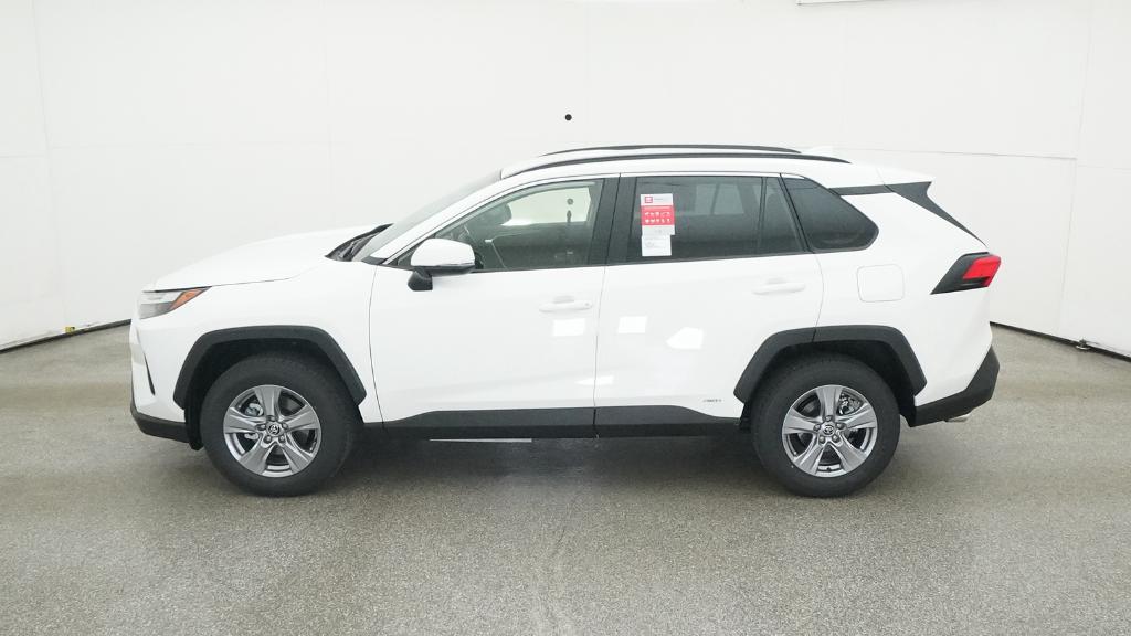 2025 Toyota RAV4 Hybrid LE photo 8