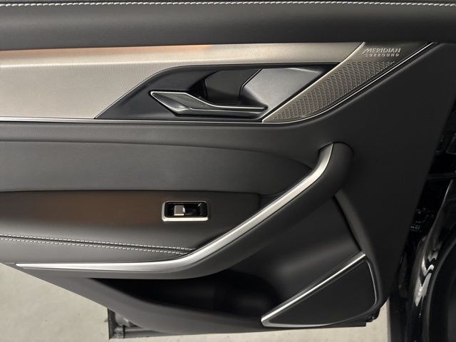 2025 Jaguar F-PACE P400 R-Dynamic S photo 26