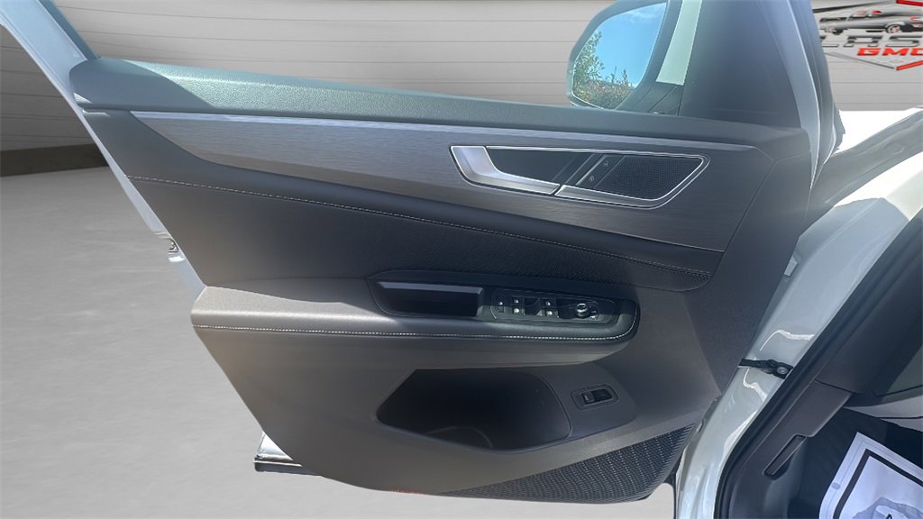 2024 Volkswagen Atlas Cross Sport SE Technology photo 17