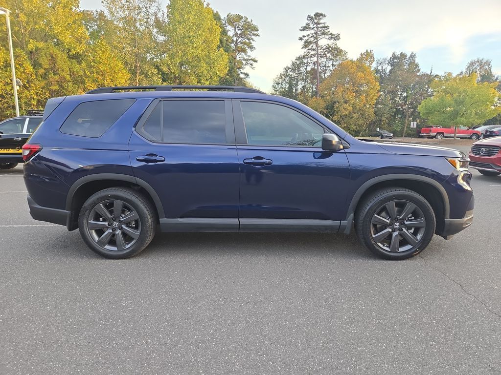 2025 Honda Pilot Sport photo 3