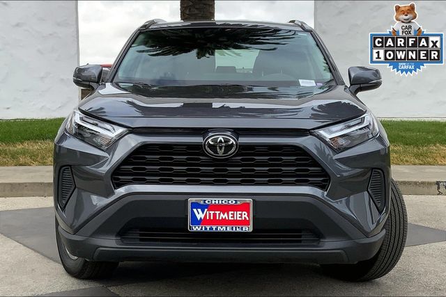 2025 Toyota RAV4 Hybrid XLE photo 2