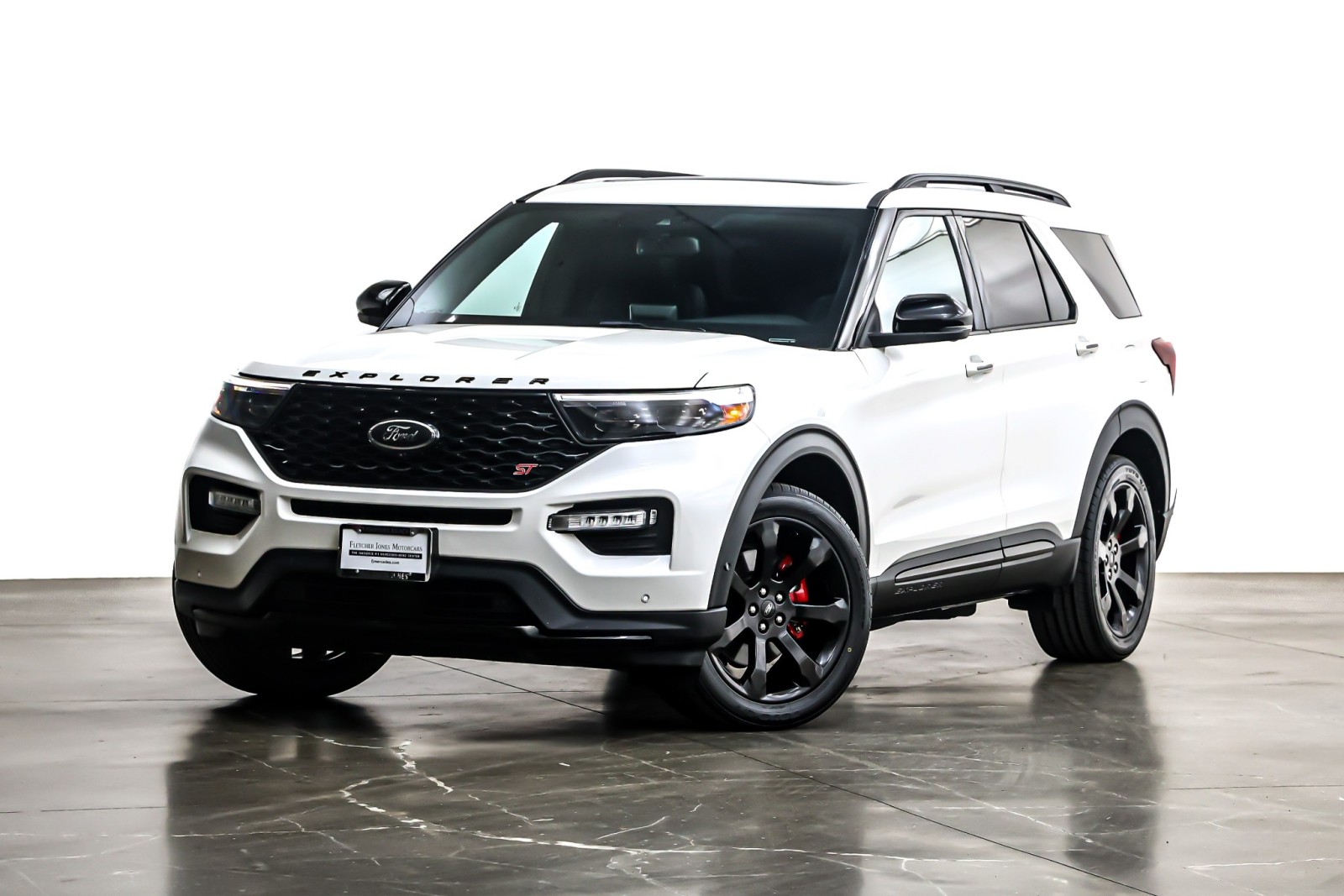 2022 Ford Explorer ST's photo