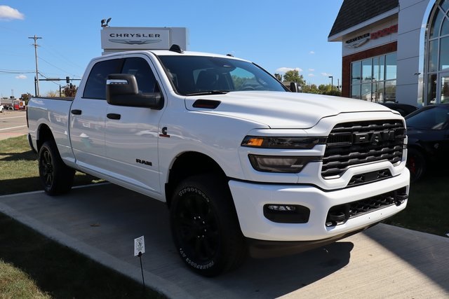 2025 Ram 2500 Big Horn photo 3