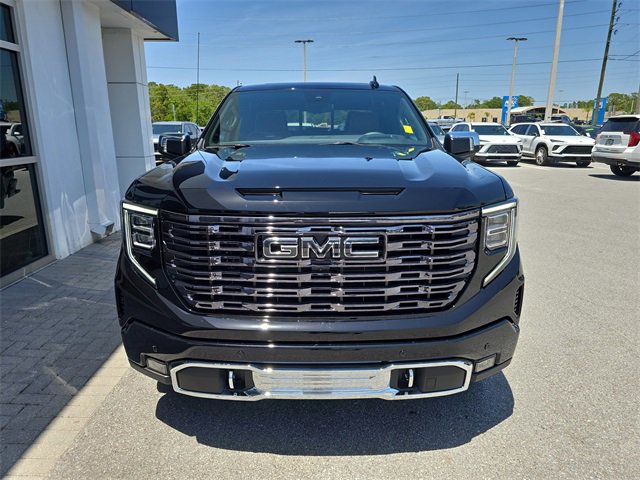 2025 Gmc Sierra Denali Ultimate photo 2