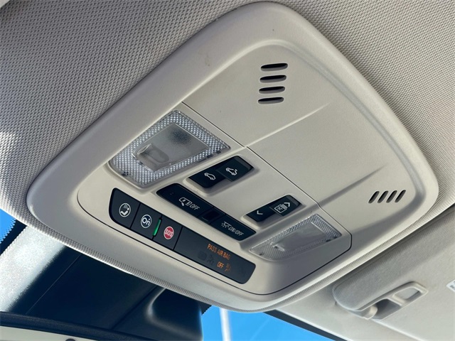 2024 Chevrolet Malibu Premier 2LT photo 32