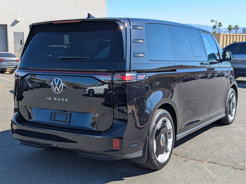 2025 Volkswagen ID. Buzz Pro S photo 3