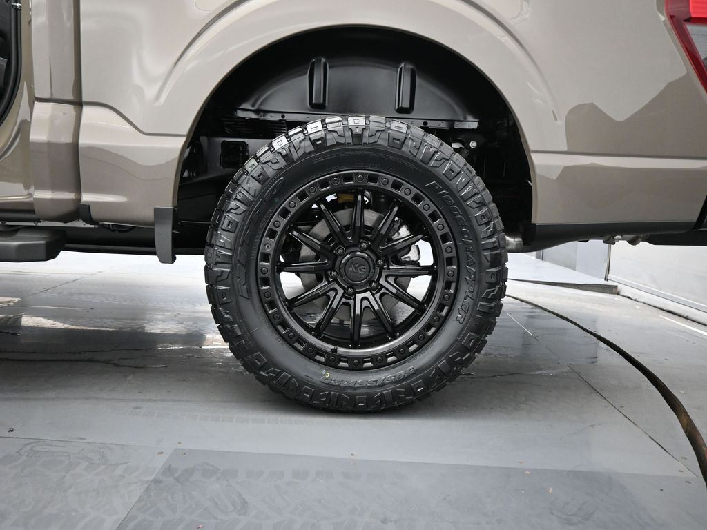 2025 Ford F-150 STX photo 16