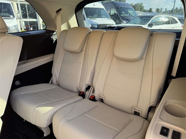 2022 Mercedes Benz GLS 450 4MATIC photo 4