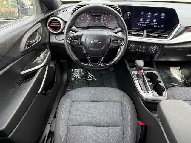2024 Chevrolet Trax photo 21
