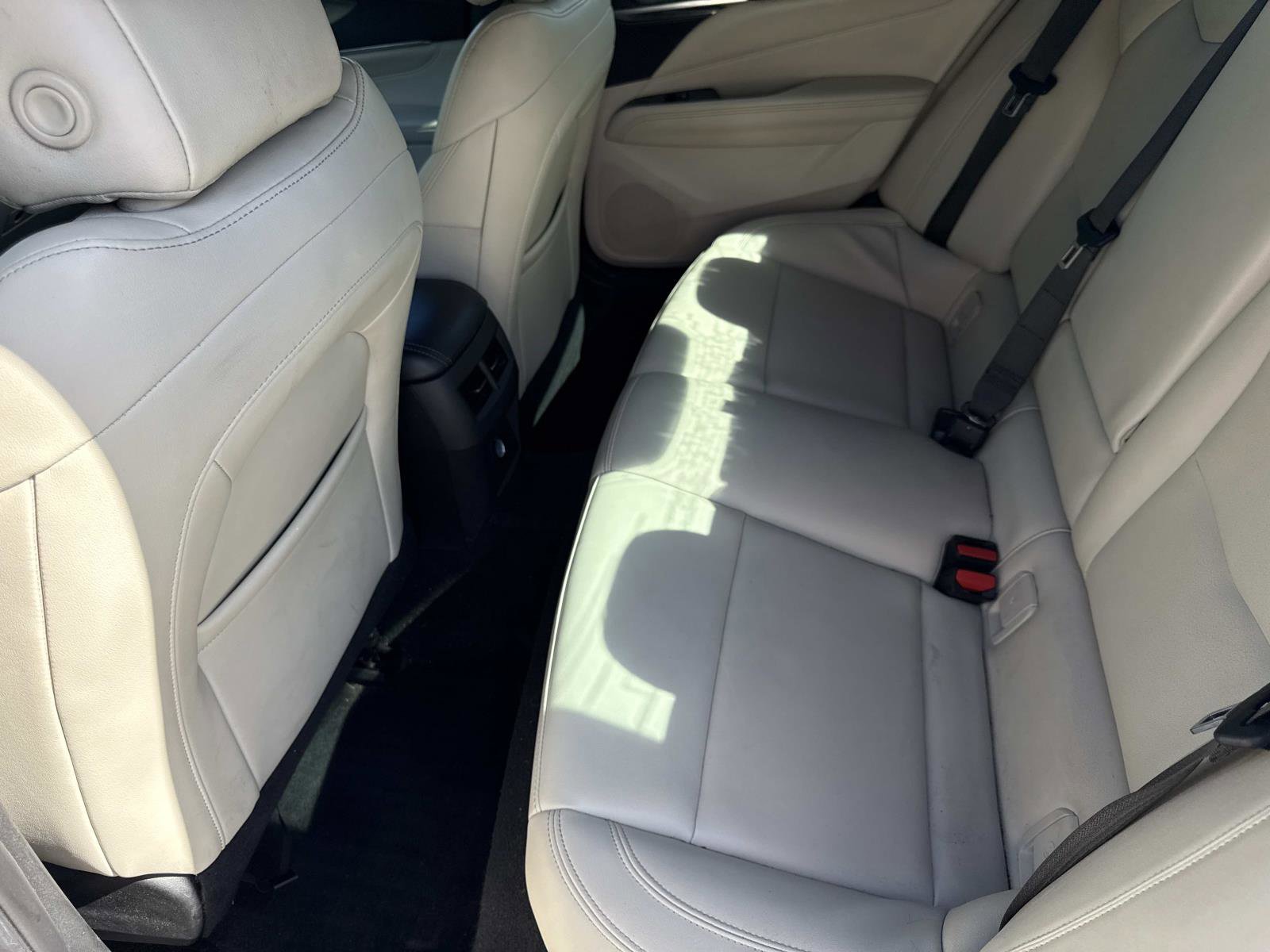 2021 Cadillac CT4 Luxury photo 8